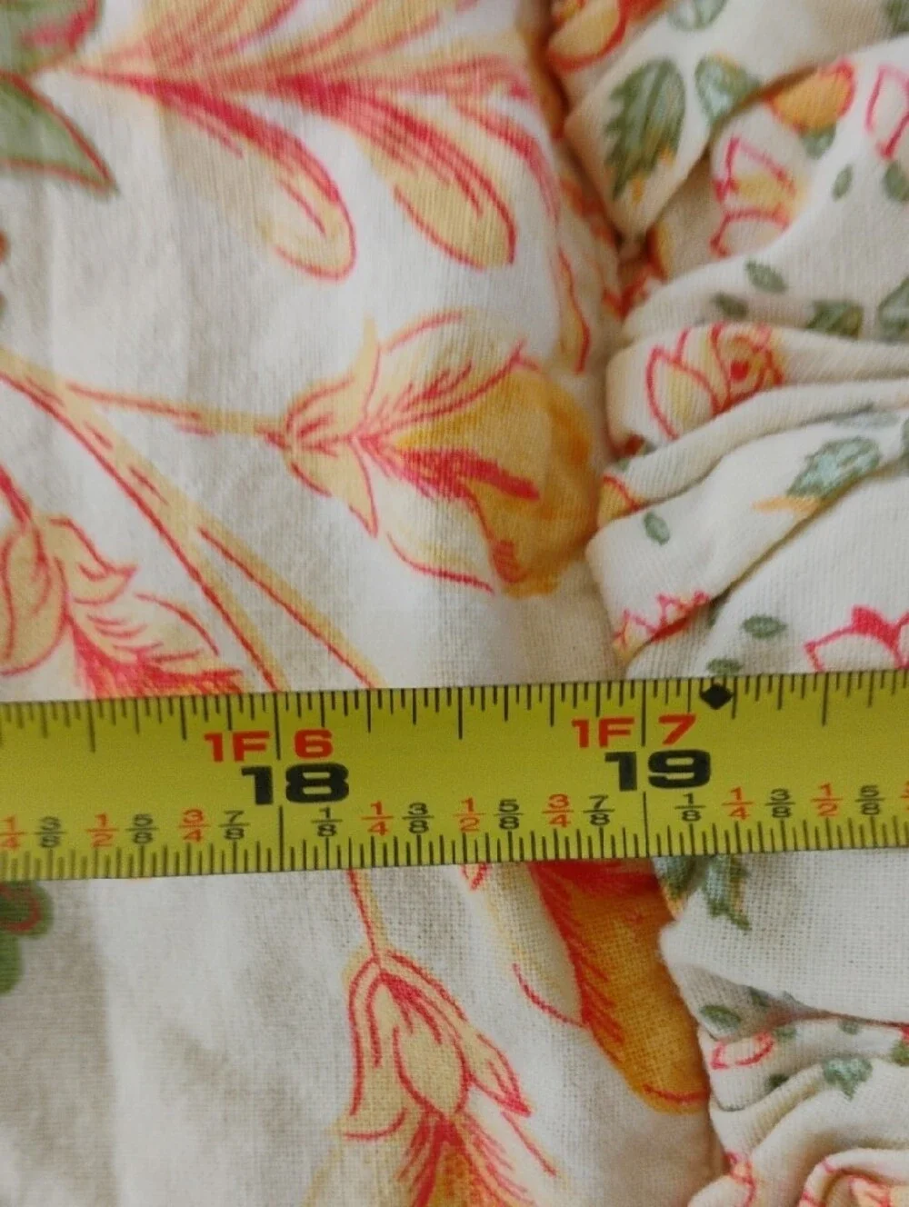 Pair (2) Vintage April Cornell 100% Cotton Yellow Floral Balloon Ruffled Shams